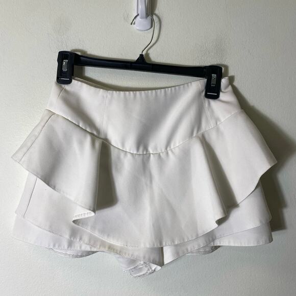 English Factory White Ruffled Mini Skirt Sz XS - Picture 1 of 3